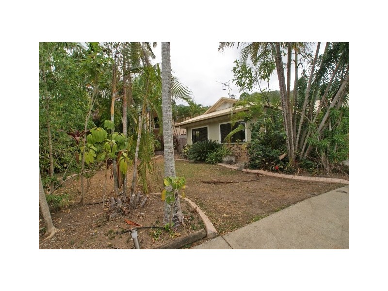 9 Nimba Close, Smithfield QLD 4878