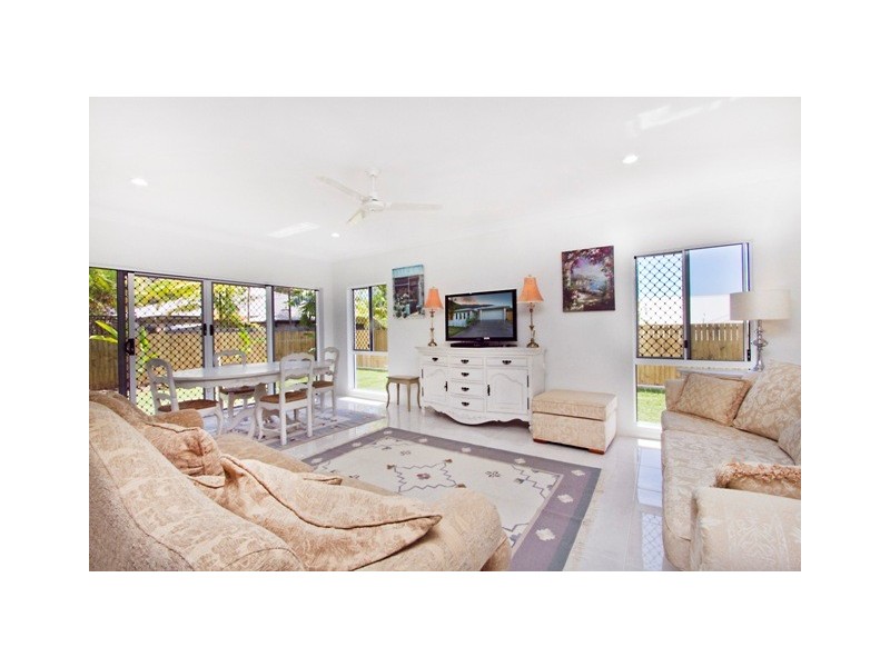 Palm Cove QLD 4879