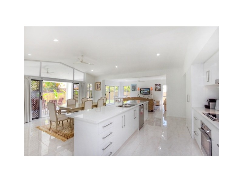Palm Cove QLD 4879