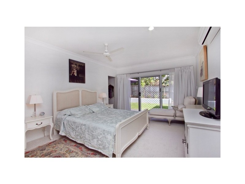 Palm Cove QLD 4879