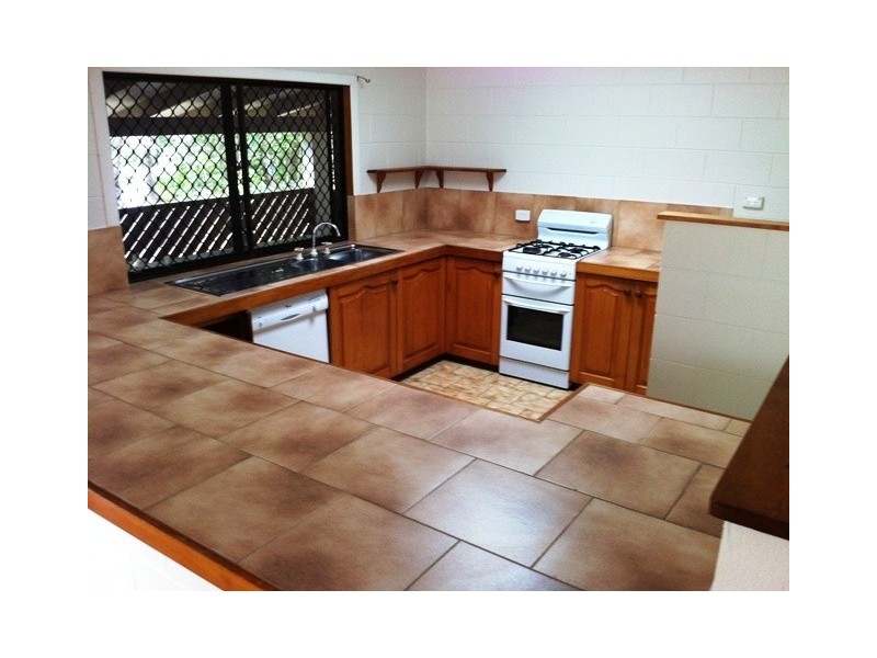 10 Marcia Close, Smithfield QLD 4878