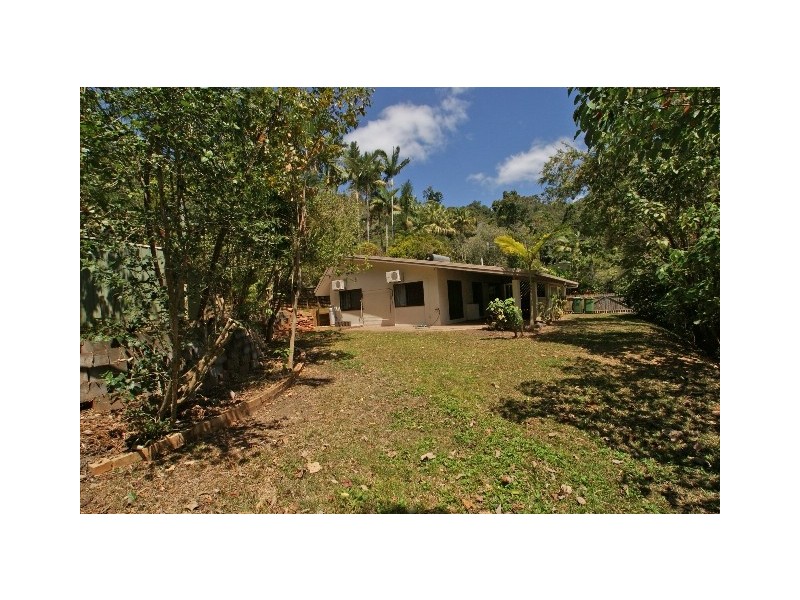 10 Marcia Close, Smithfield QLD 4878