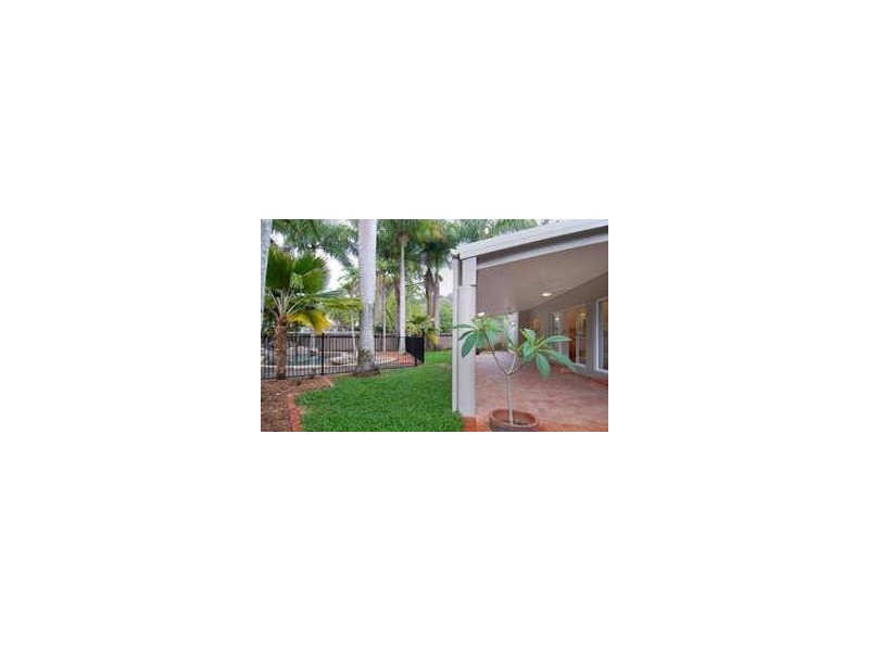 11 McAlister Place, Smithfield QLD 4878
