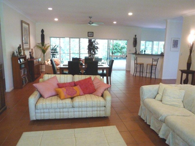 27 Yule Avenue, Clifton Beach QLD 4879