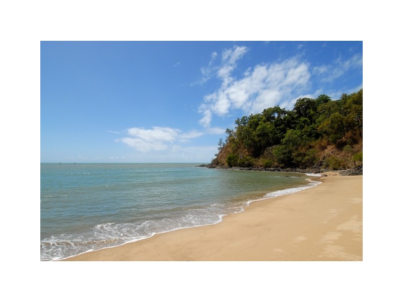 20 Moore Street, Trinity Beach QLD 4879