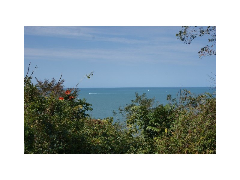 20 Moore Street, Trinity Beach QLD 4879