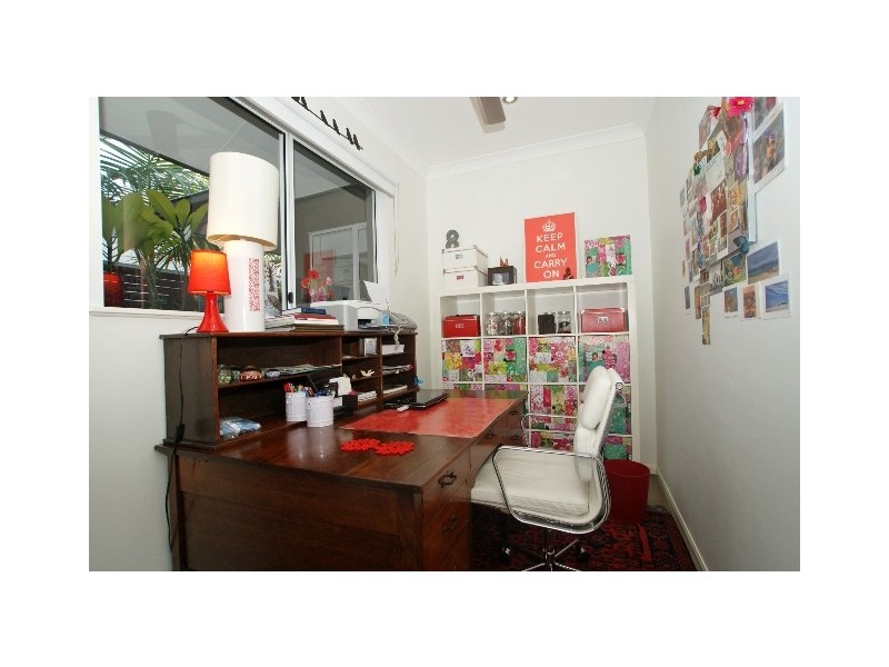 12 Muller Street, Palm Cove QLD 4879