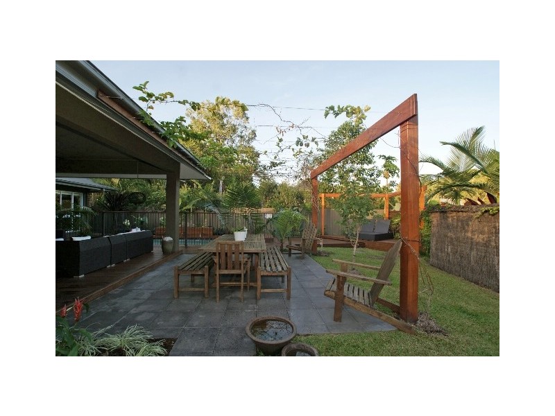 12 Muller Street, Palm Cove QLD 4879