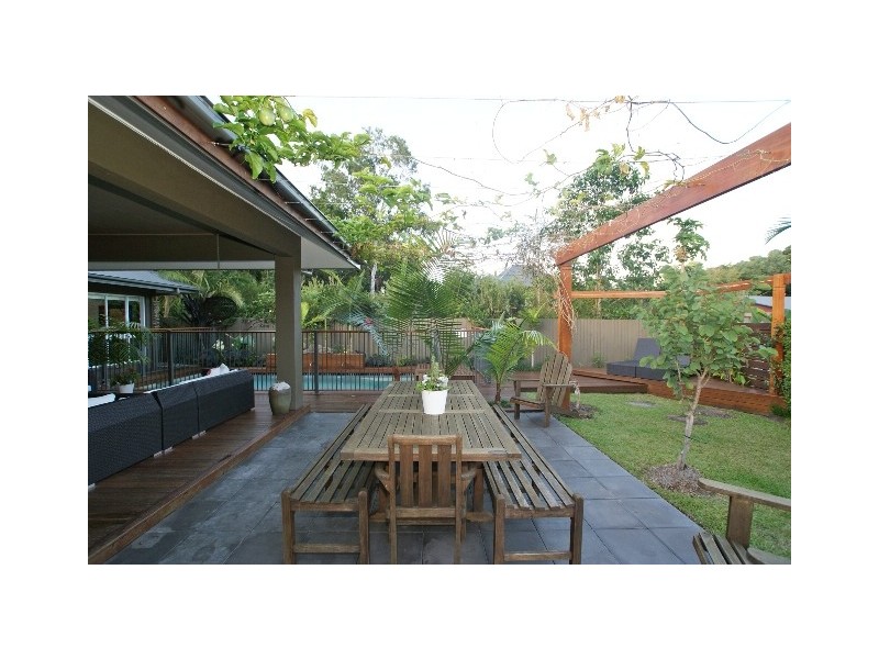 12 Muller Street, Palm Cove QLD 4879