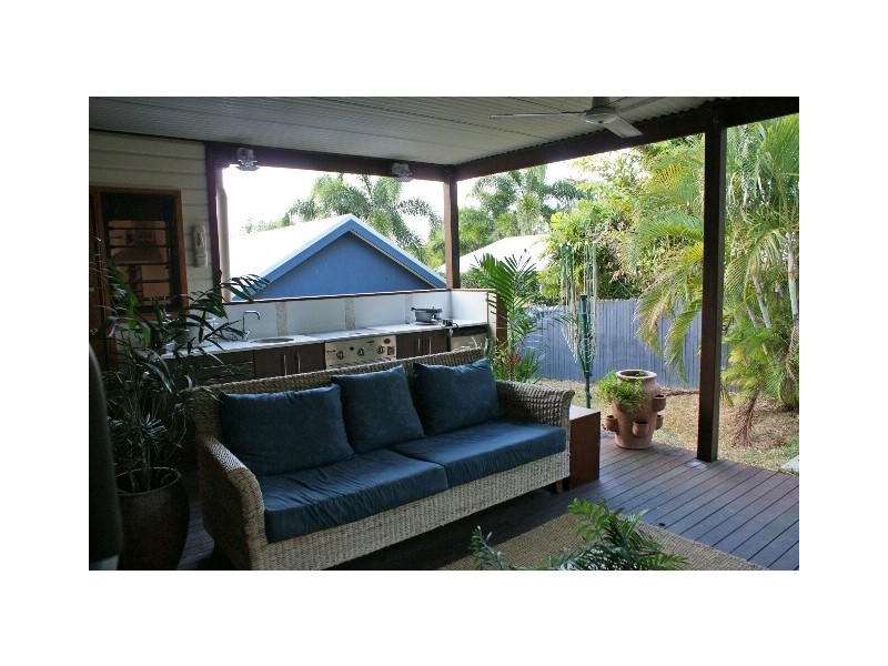 20 Mornington Street, Kewarra Beach QLD 4879