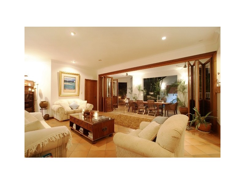 4 Turtle Close, Clifton Beach QLD 4879