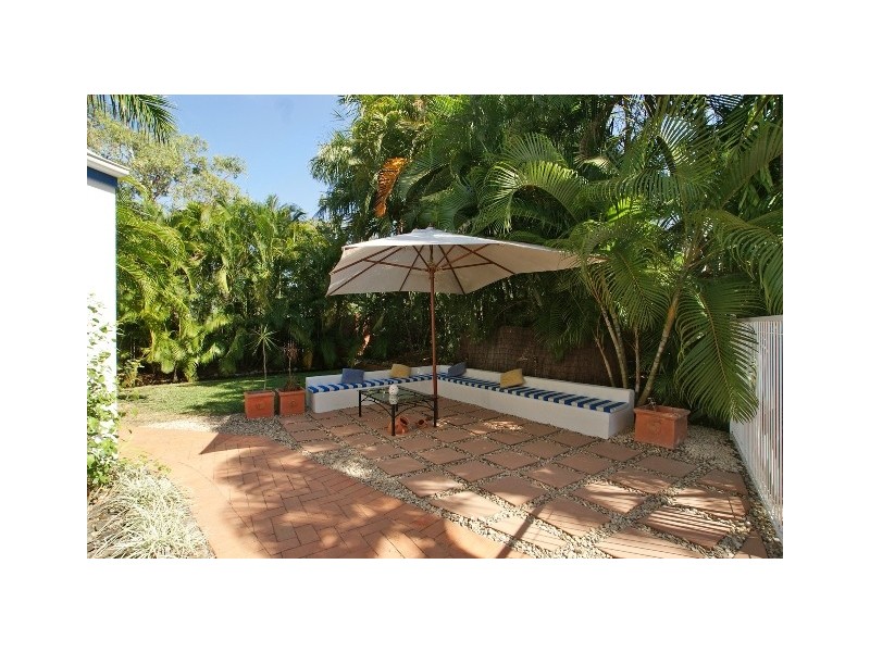 4 Turtle Close, Clifton Beach QLD 4879