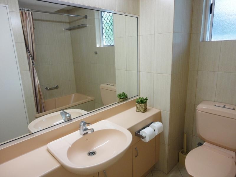 417/1 Coral Coast Drive, Palm Cove QLD 4879