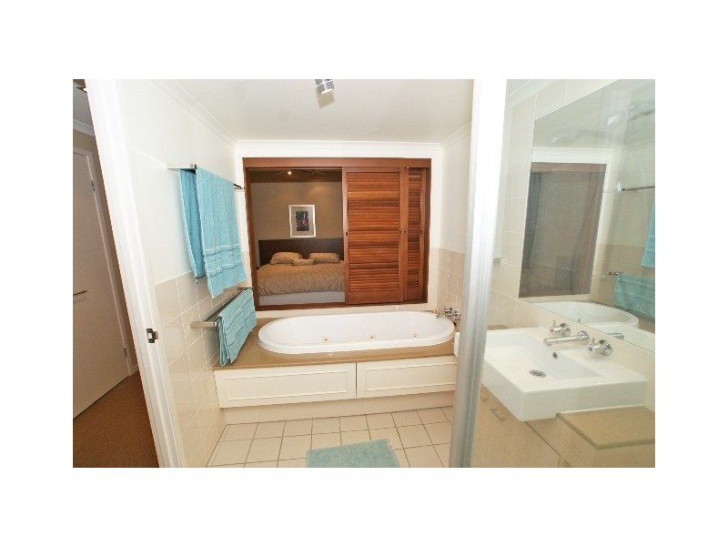 336/49 Williams Esplanade, Palm Cove QLD 4879