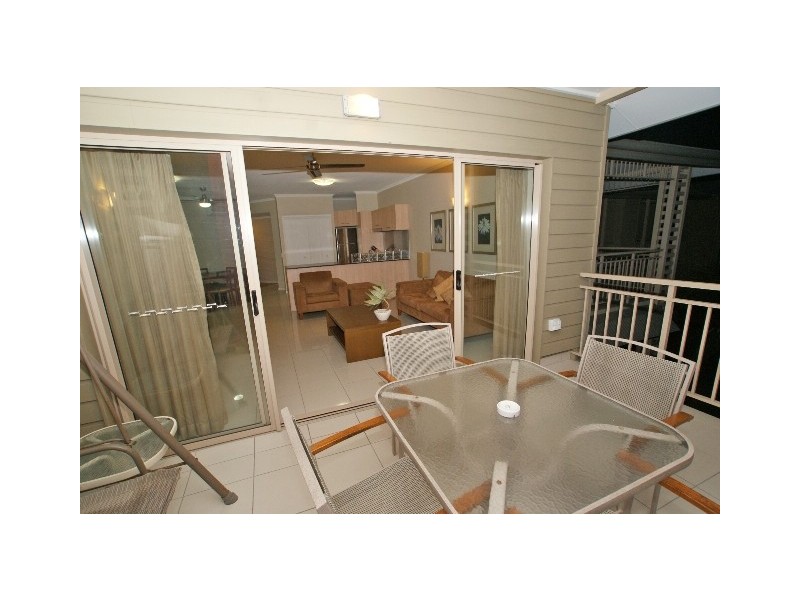 336/49 Williams Esplanade, Palm Cove QLD 4879