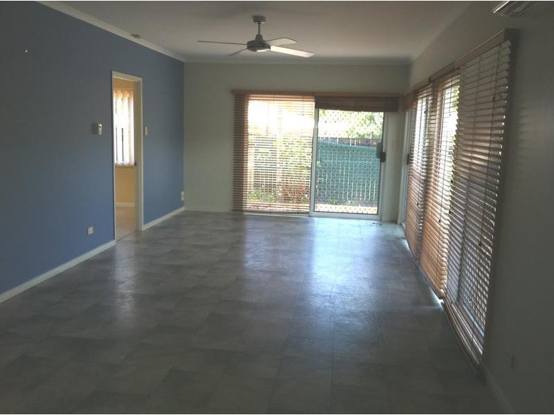 8 Rainy Mountain Place, Smithfield QLD 4878