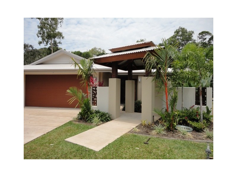 14 Kurt Close, Palm Cove QLD 4879