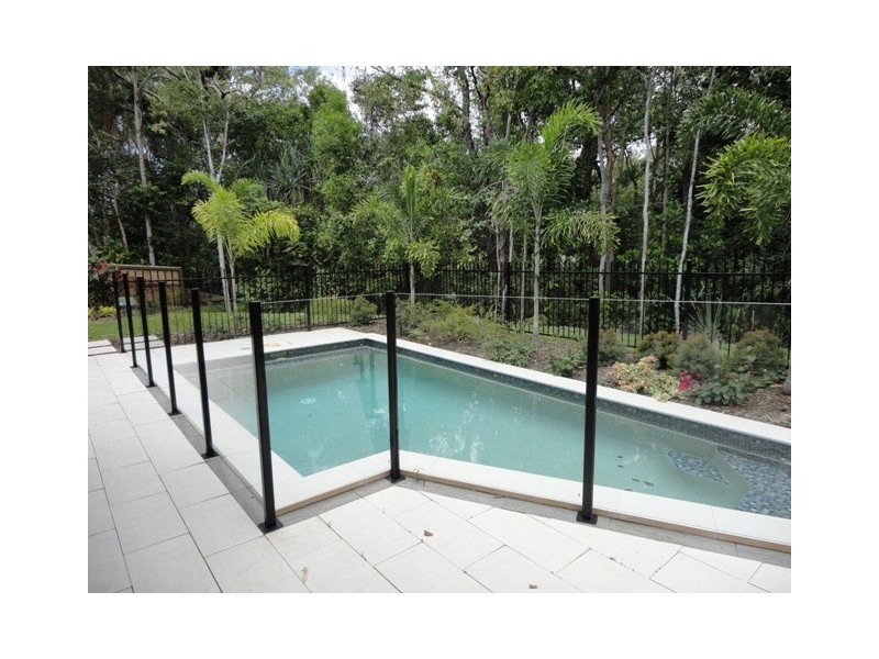 14 Kurt Close, Palm Cove QLD 4879