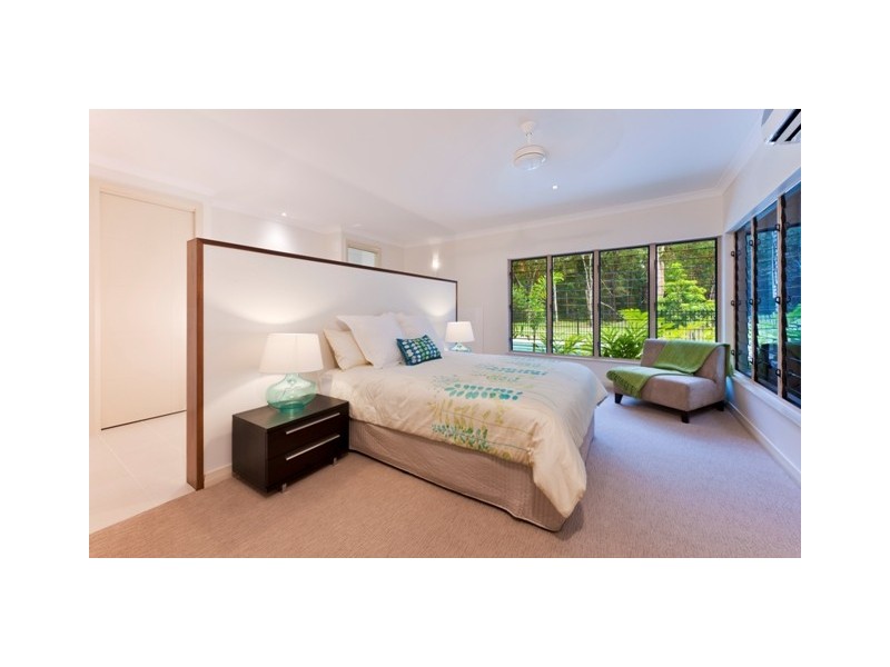 21 Litara Court, Palm Cove QLD 4879