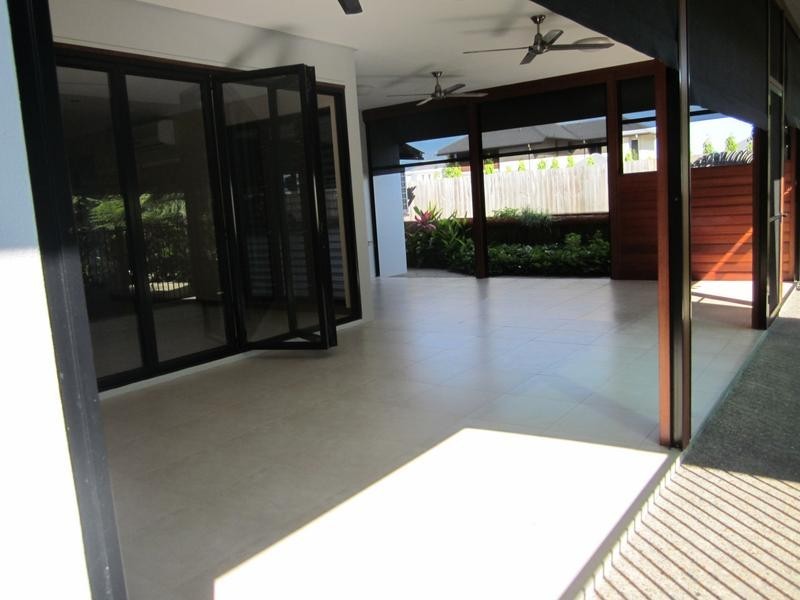 104 Harbour Drive, Trinity Park QLD 4879