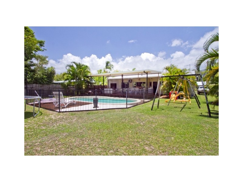 8 Hood Street, Trinity Park QLD 4879