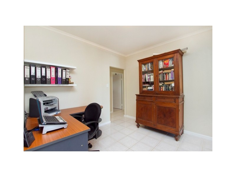 8 Hood Street, Trinity Park QLD 4879