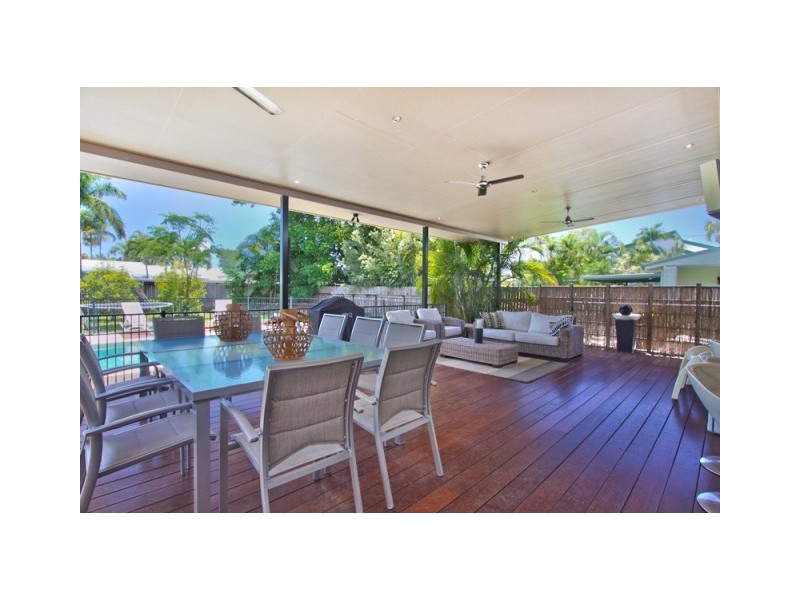 8 Hood Street, Trinity Park QLD 4879