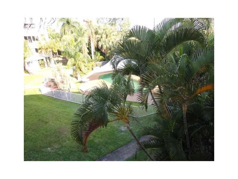 417/1 Coral Coast Drive, Palm Cove QLD 4879