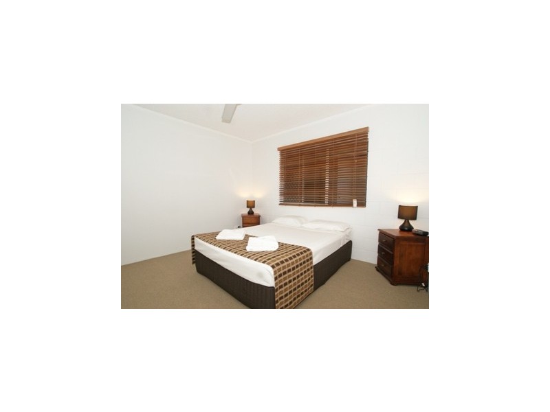 1/71 Moore Street, Trinity Beach QLD 4879