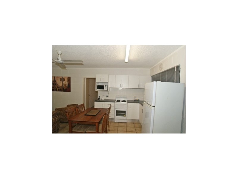 1/71 Moore Street, Trinity Beach QLD 4879