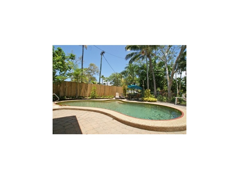 1/71 Moore Street, Trinity Beach QLD 4879