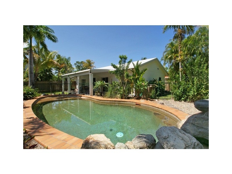 28 Eddy Street, Clifton Beach QLD 4879