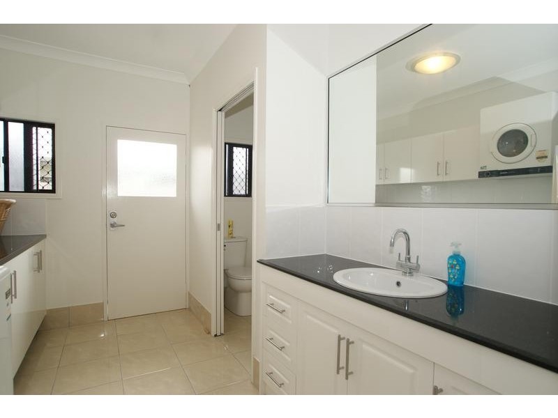 7 Floreat Close, Kewarra Beach QLD 4879