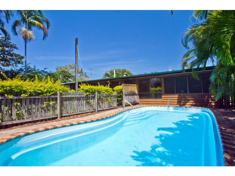 8 Sussex Street, Trinity Park QLD 4879