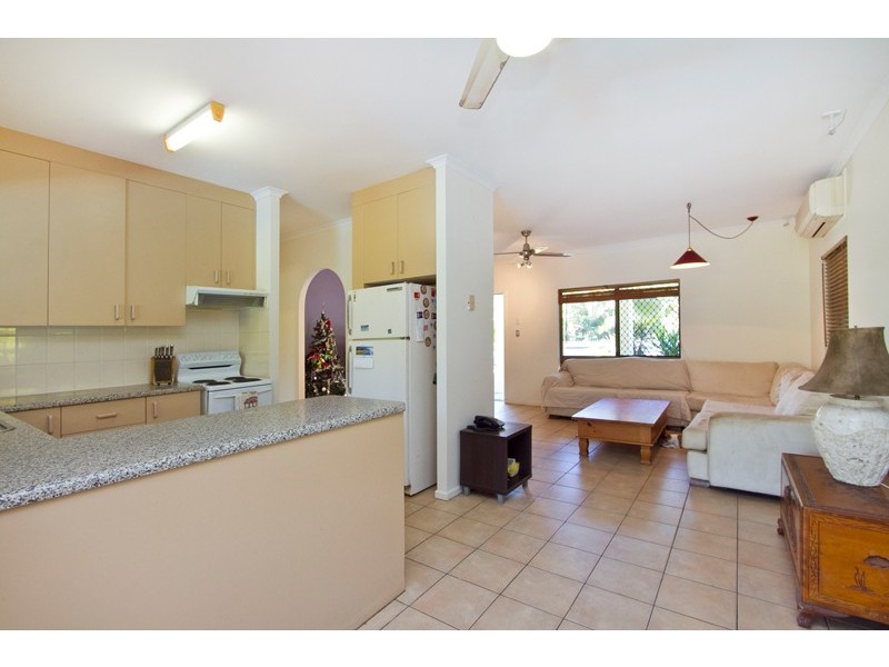8 Sussex Street, Trinity Park QLD 4879
