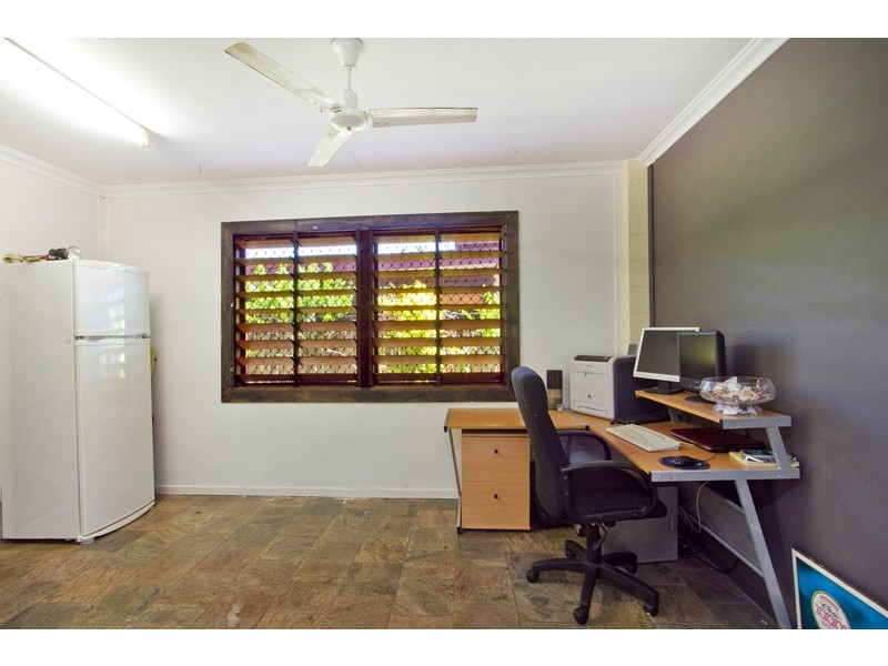 8 Sussex Street, Trinity Park QLD 4879