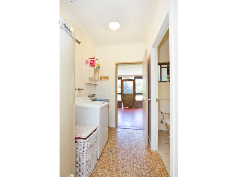8 Sussex Street, Trinity Park QLD 4879