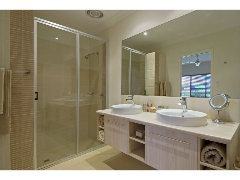 40 Lagoon Drive, Trinity Beach QLD 4879