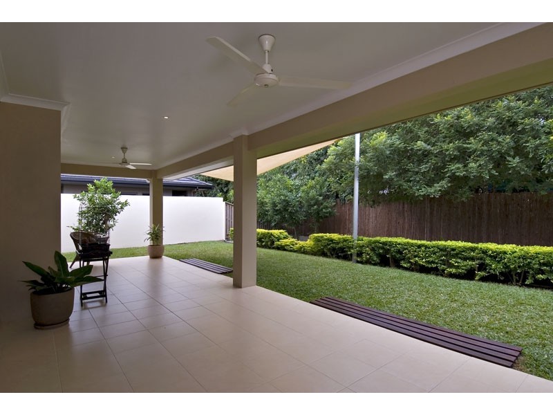 40 Lagoon Drive, Trinity Beach QLD 4879