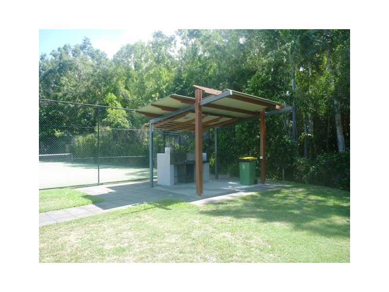 40 Lagoon Drive, Trinity Beach QLD 4879