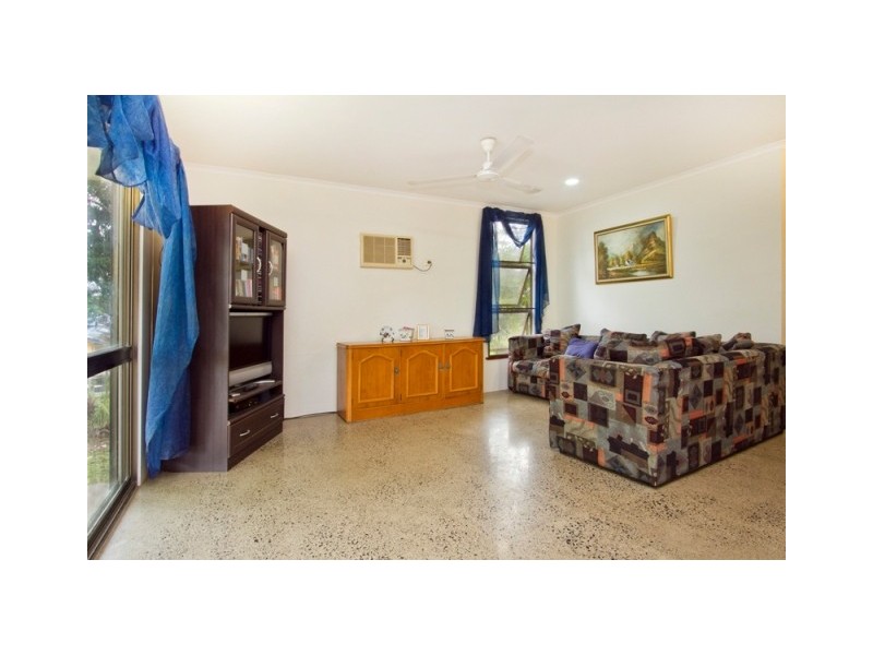 1 Kerryanne Street, Smithfield QLD 4878