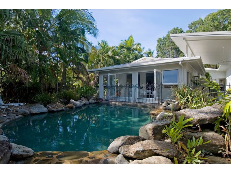 7 Albatross St, Kewarra Beach QLD 4879