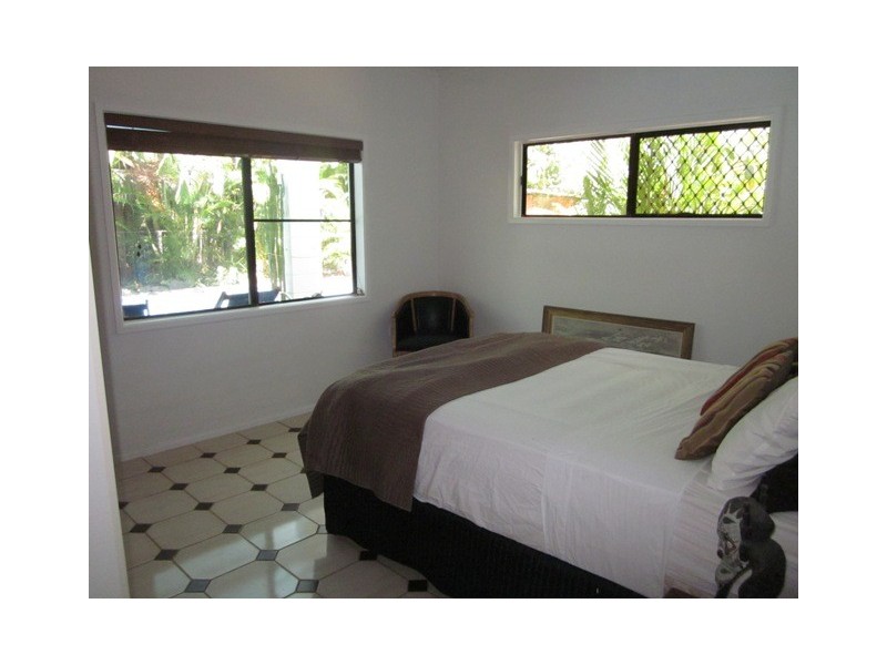 26 Satellite St, Clifton Beach QLD 4879