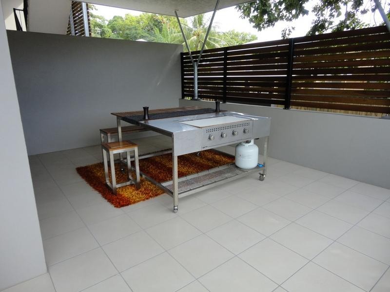 8/521 Varley St, Yorkeys Knob QLD 4878