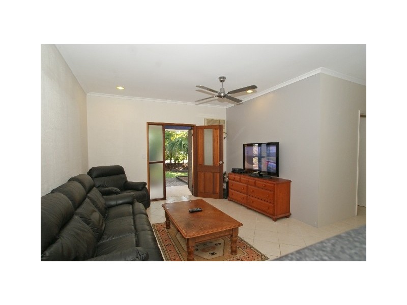 6 Parkway Street, Trinity Park QLD 4879