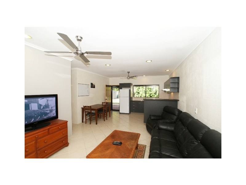 6 Parkway Street, Trinity Park QLD 4879
