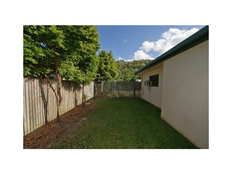 3 Helsdon Close, Clifton Beach QLD 4879
