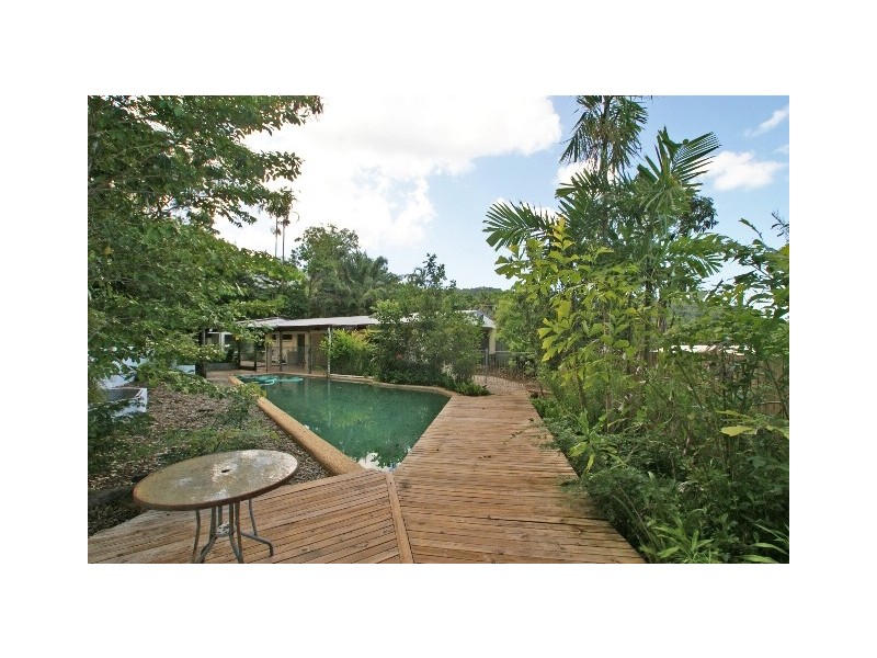 1 Nimba Close, Smithfield QLD 4878