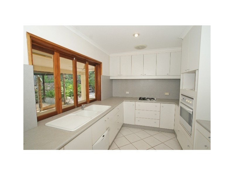 1 Nimba Close, Smithfield QLD 4878