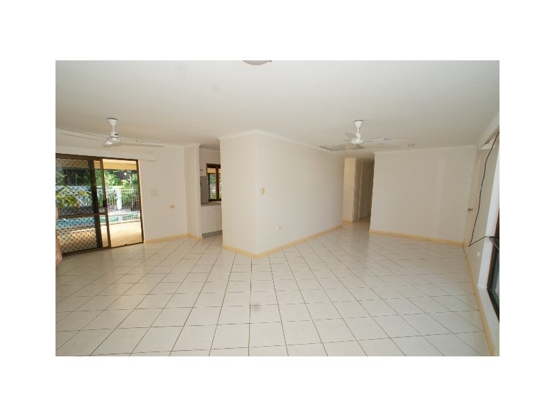 1 Nimba Close, Smithfield QLD 4878